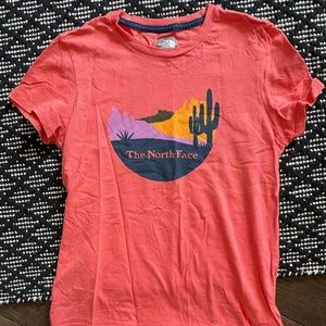 Girls North Face t-shirt